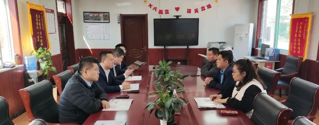 律所党员、统战两支公益普法团队携手走进木光教育基地开展法治教