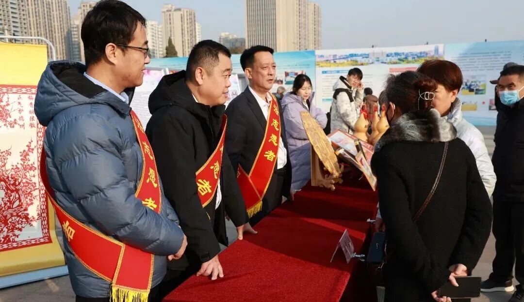 载熙律所应邀参加山东省法治宣传教育月主场活动并现场咨询普法